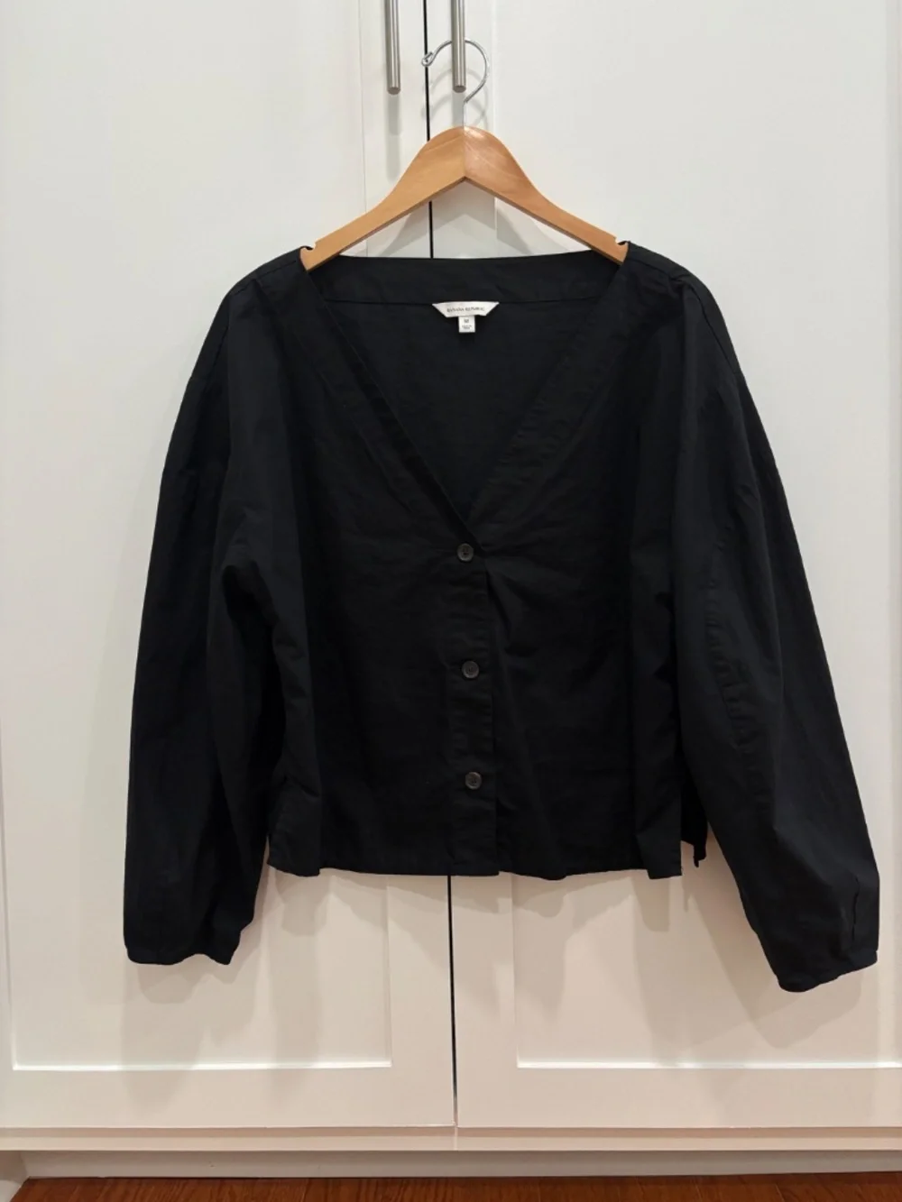 Banana Republic Black Cotton Poplin Volume Sleeve Top Medium Relaxed